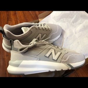 New balance 009 women running shoes